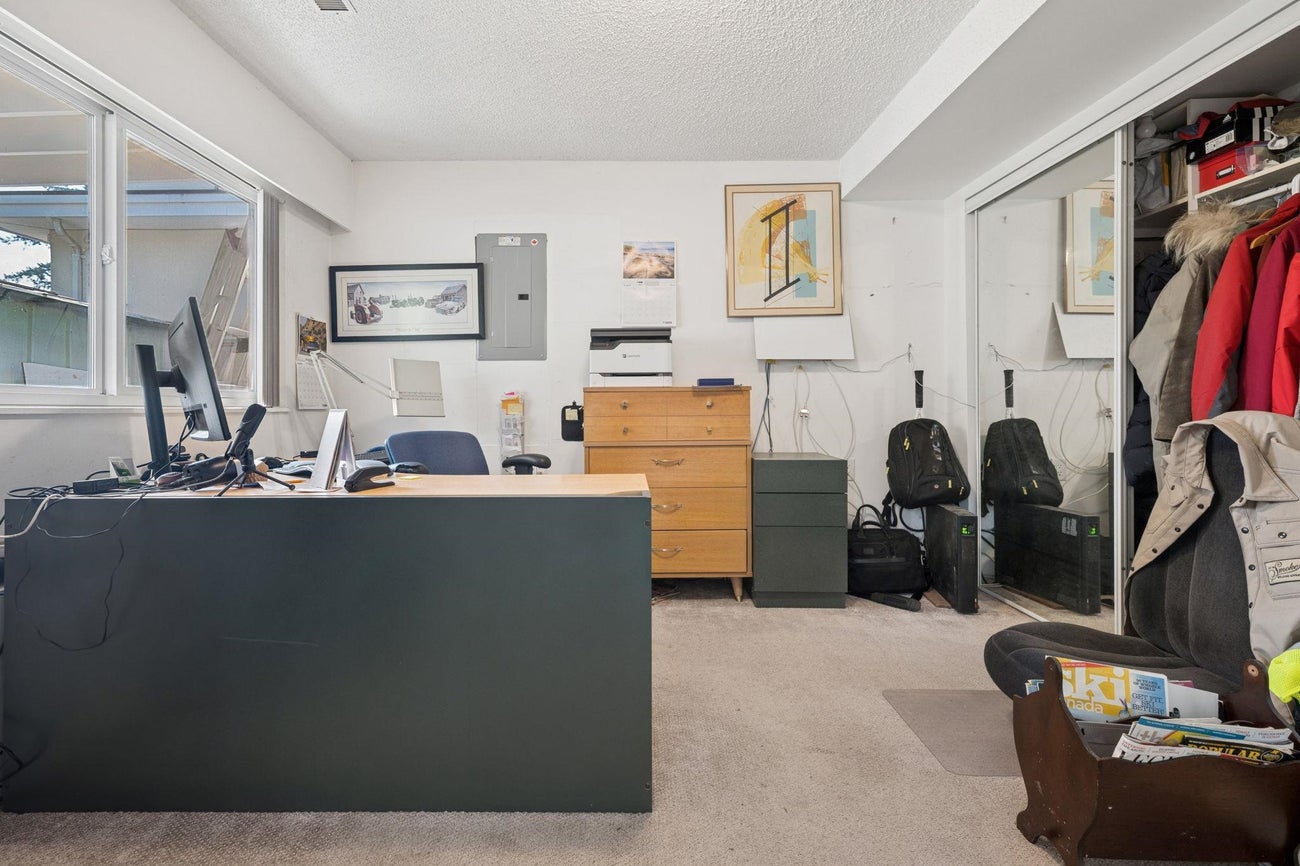 1610 Smith Avenue - Central Coquitlam Single Family Residence for Sale, 4 Bedrooms (R3057947)# - 25
