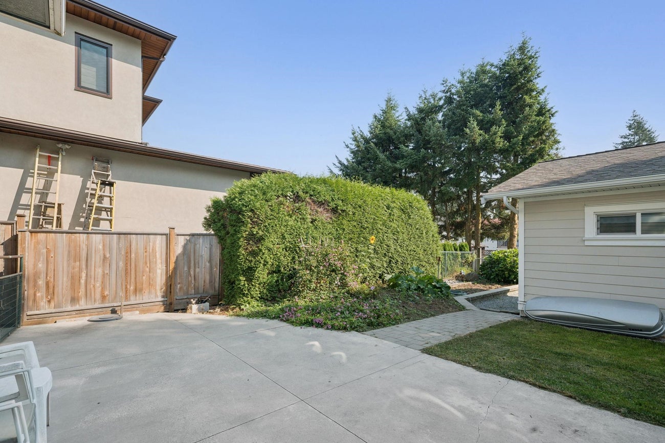 1610 Smith Avenue - Central Coquitlam Single Family Residence for Sale, 4 Bedrooms (R3057947)# - 35