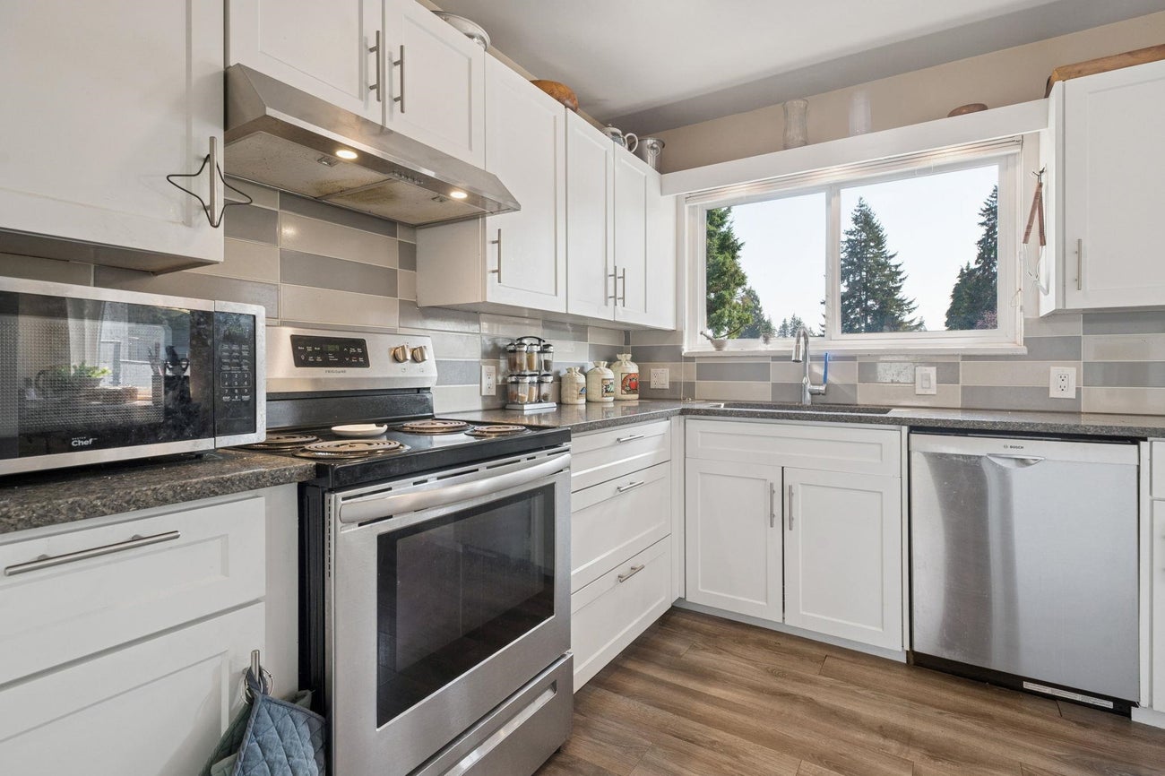 1610 Smith Avenue - Central Coquitlam Single Family Residence for Sale, 4 Bedrooms (R3057947)# - 4