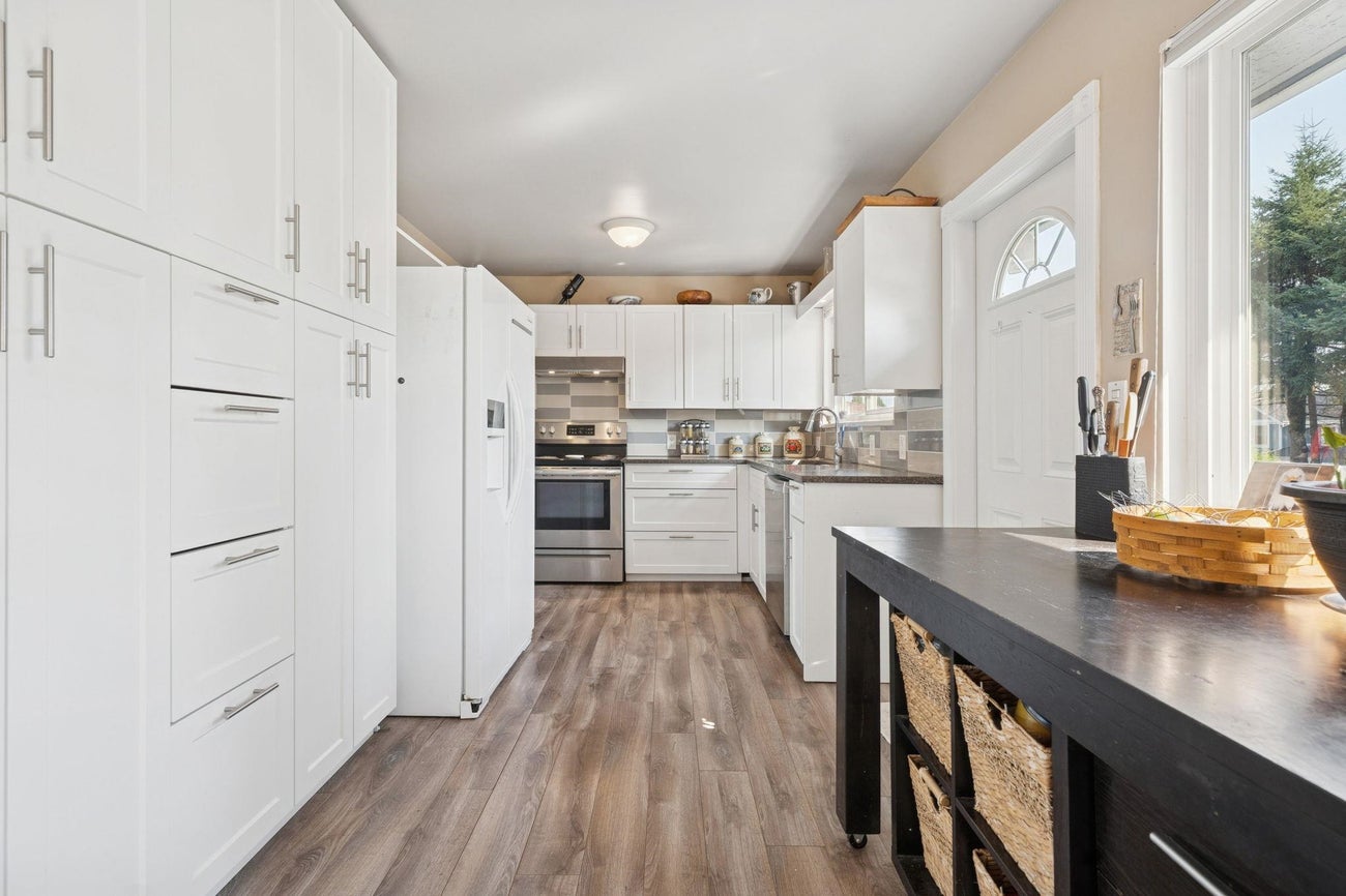 1610 Smith Avenue - Central Coquitlam Single Family Residence for Sale, 4 Bedrooms (R3057947)# - 6
