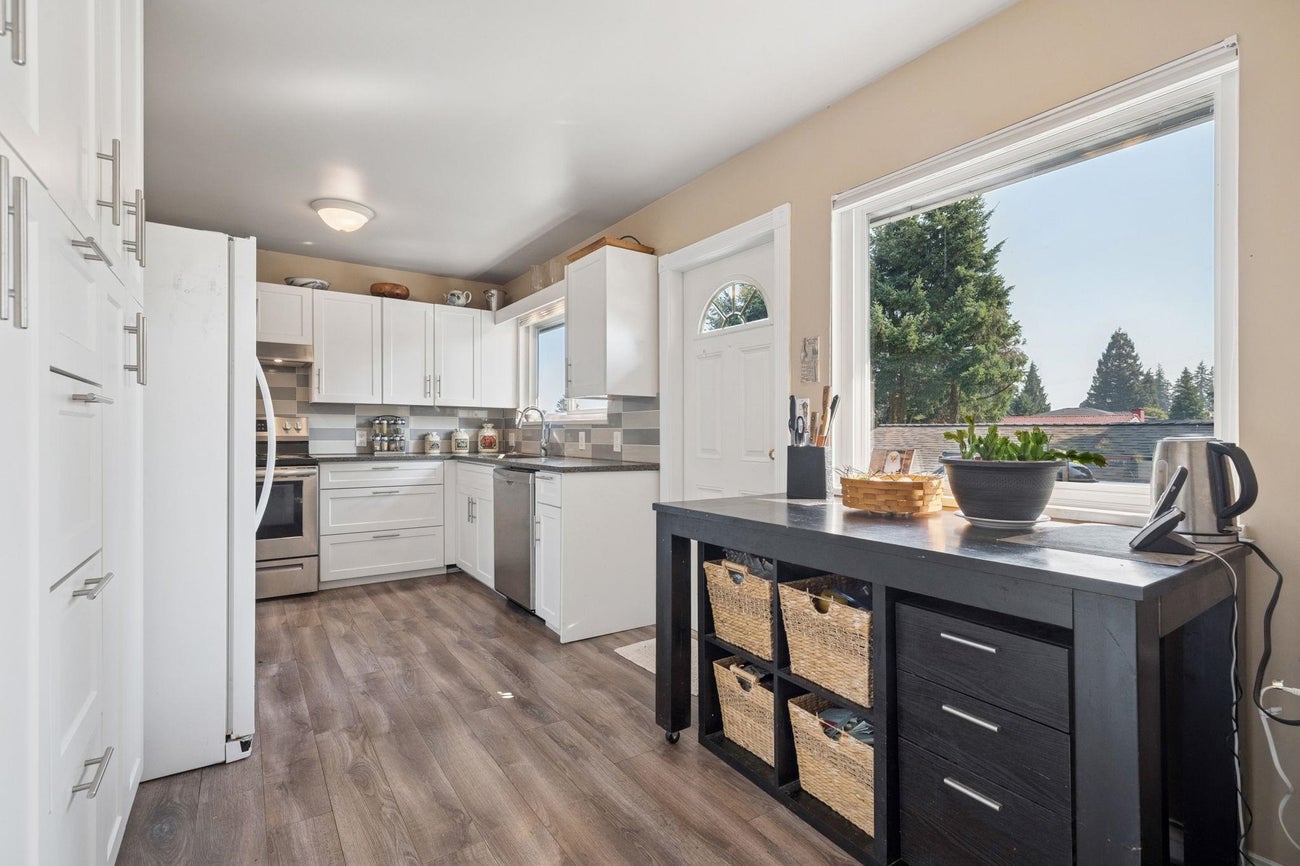 1610 Smith Avenue - Central Coquitlam Single Family Residence for Sale, 4 Bedrooms (R3057947)# - 7