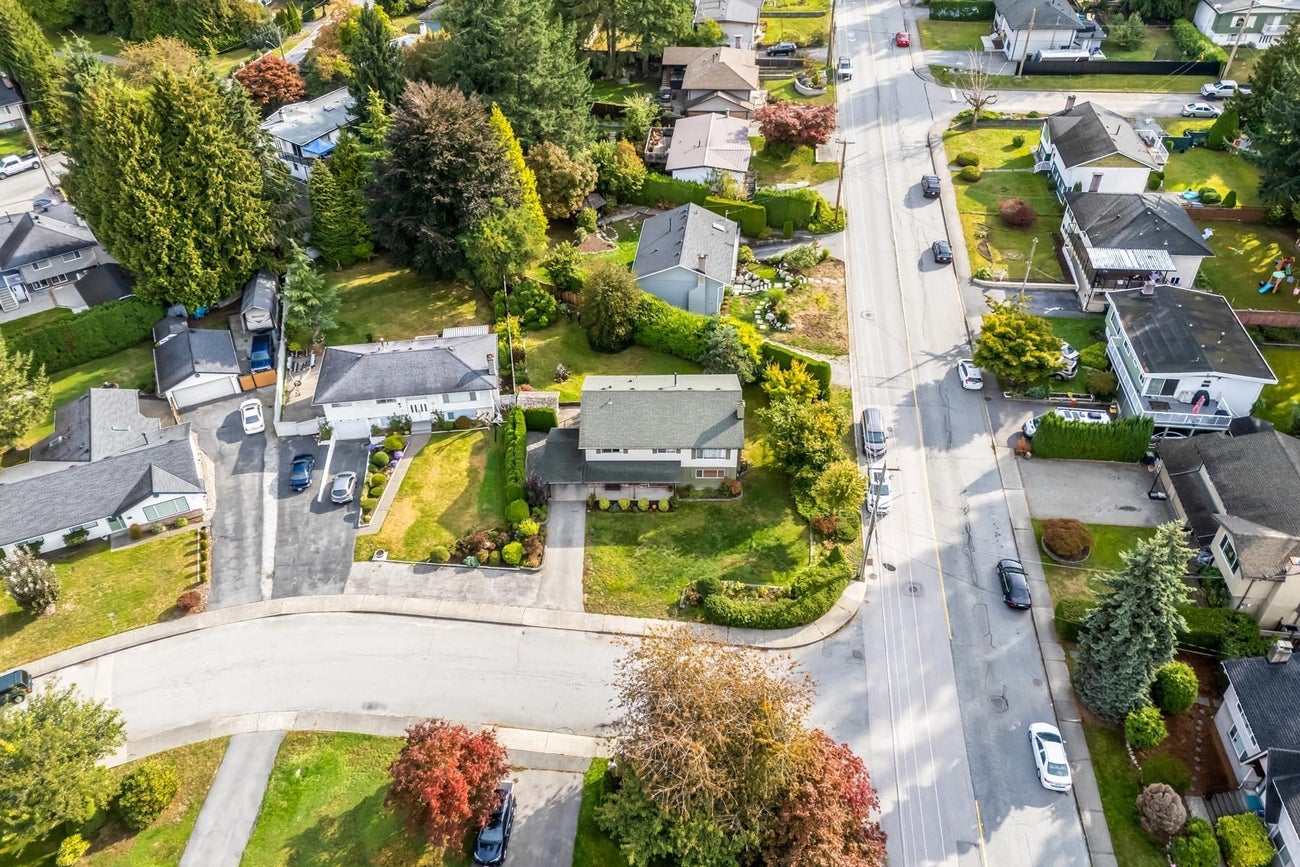 661 Cypress Street - Central Coquitlam Single Family Residence for Sale, 5 Bedrooms (R3058004)# - 16