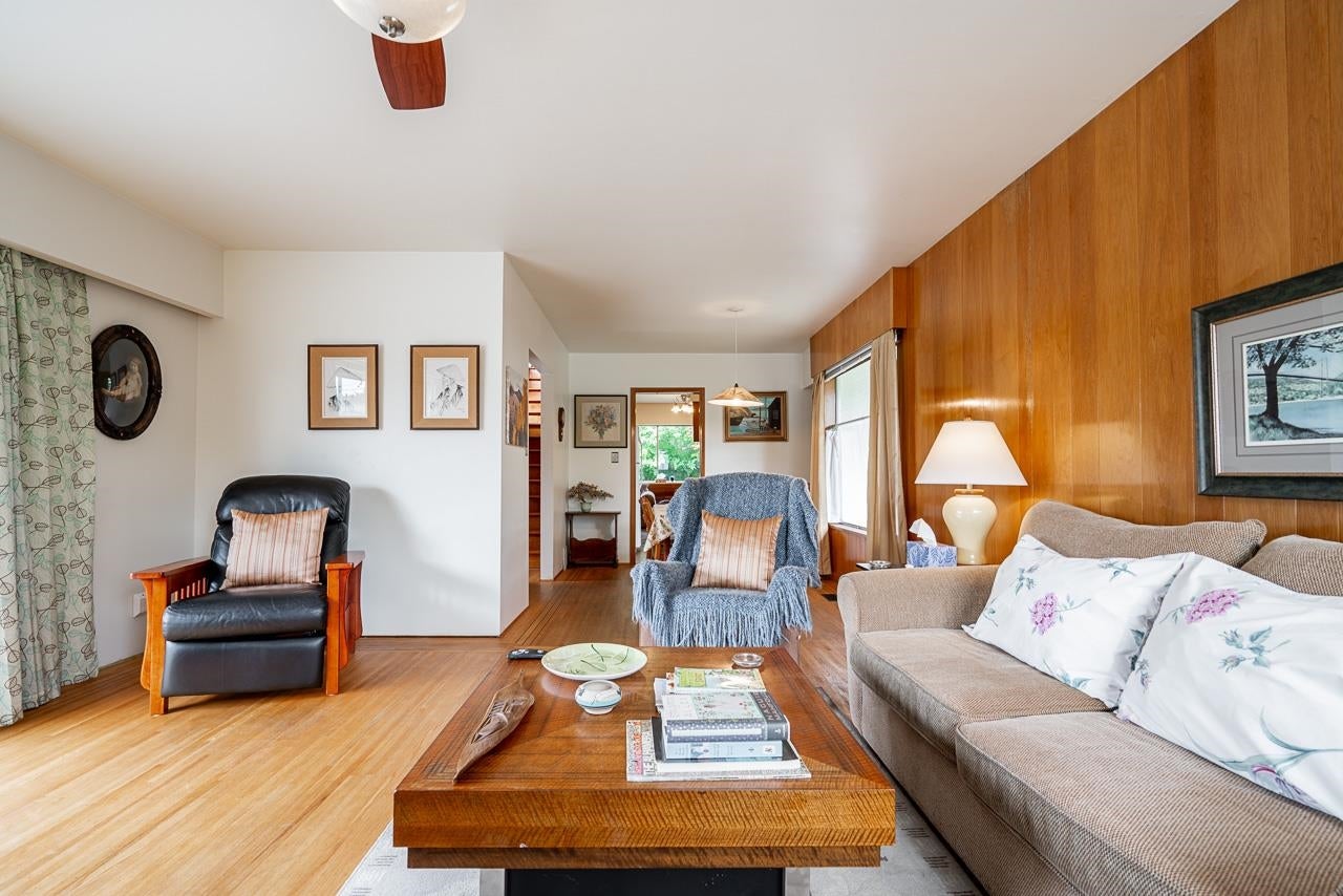 7475 Colleen Street - Government Road Single Family Residence for Sale, 4 Bedrooms (R3058224)# - 9