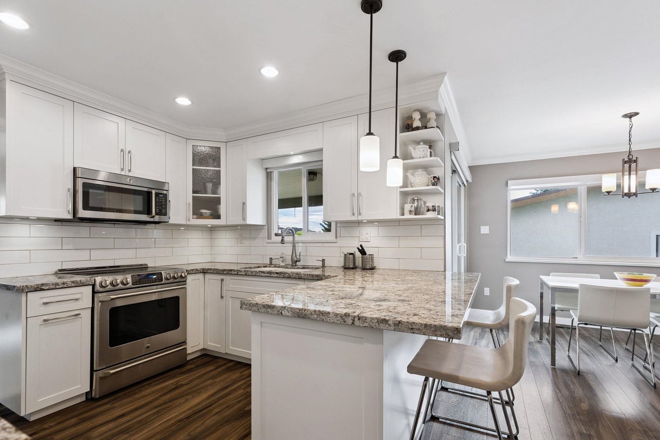 1141 Marsden Court - Simon Fraser Univer. Single Family Residence for Sale, 6 Bedrooms (R3058228)# - 10