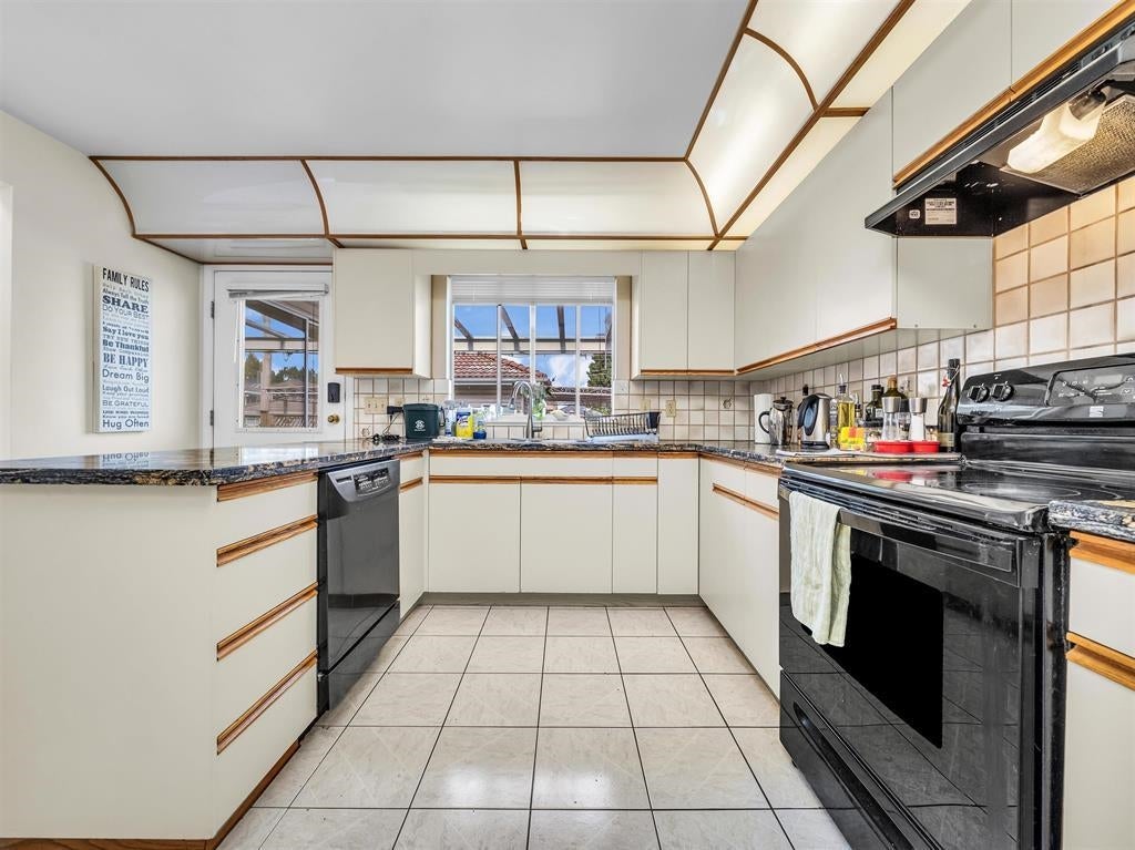 4461 Pandora Street - Vancouver Heights Single Family Residence for Sale, 5 Bedrooms (R3058270)# - 11