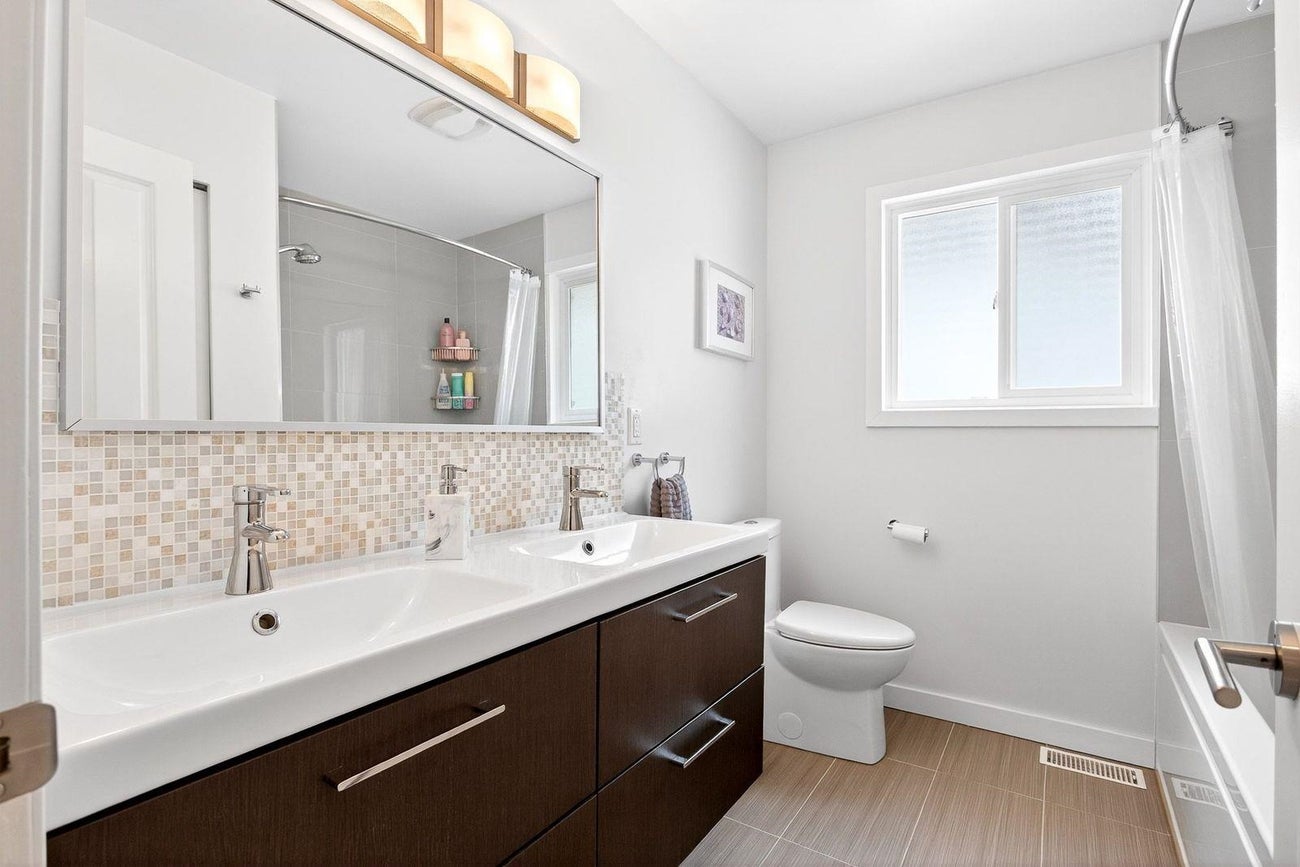 320 Dartmoor Drive - Coquitlam East Single Family Residence for Sale, 4 Bedrooms (R3058395)# - 20