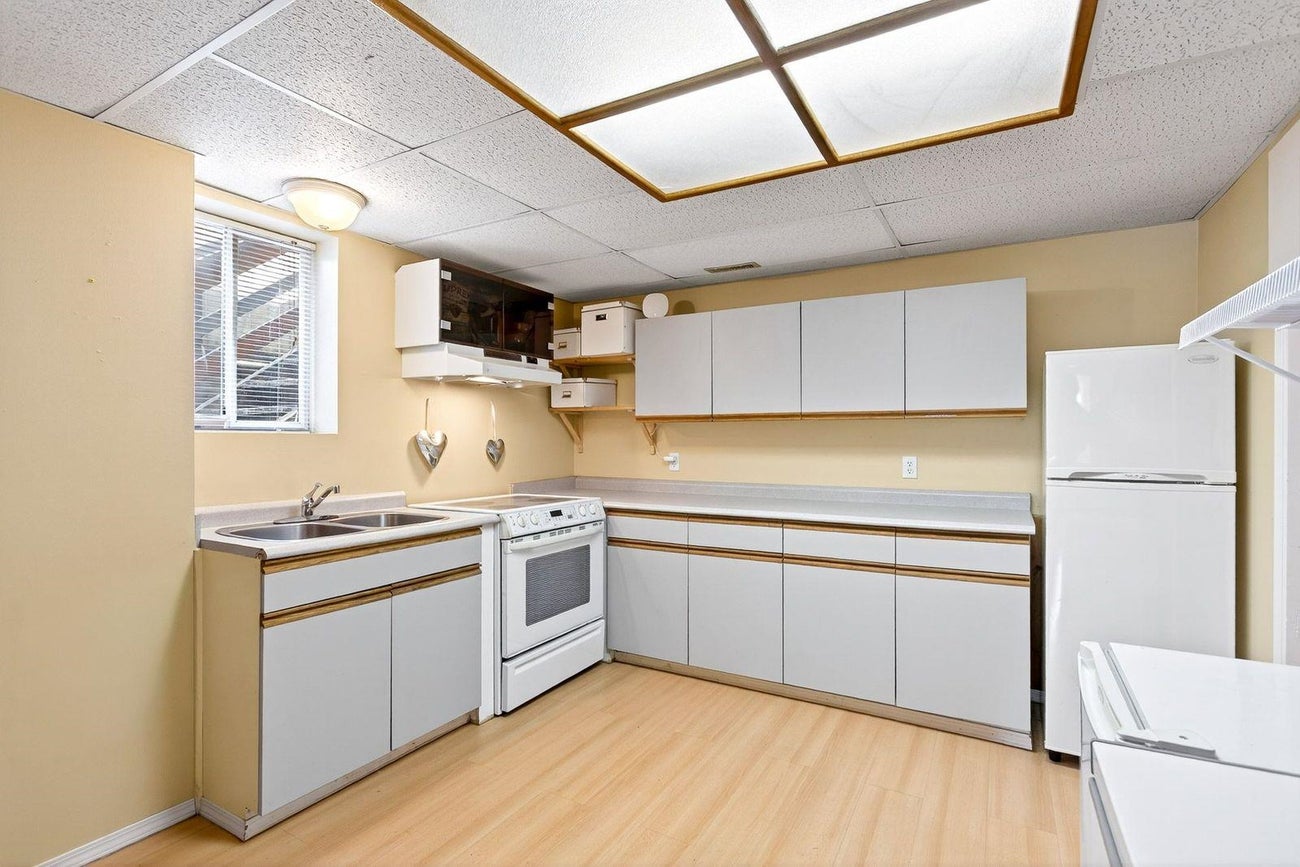 320 Dartmoor Drive - Coquitlam East Single Family Residence for Sale, 4 Bedrooms (R3058395)# - 26