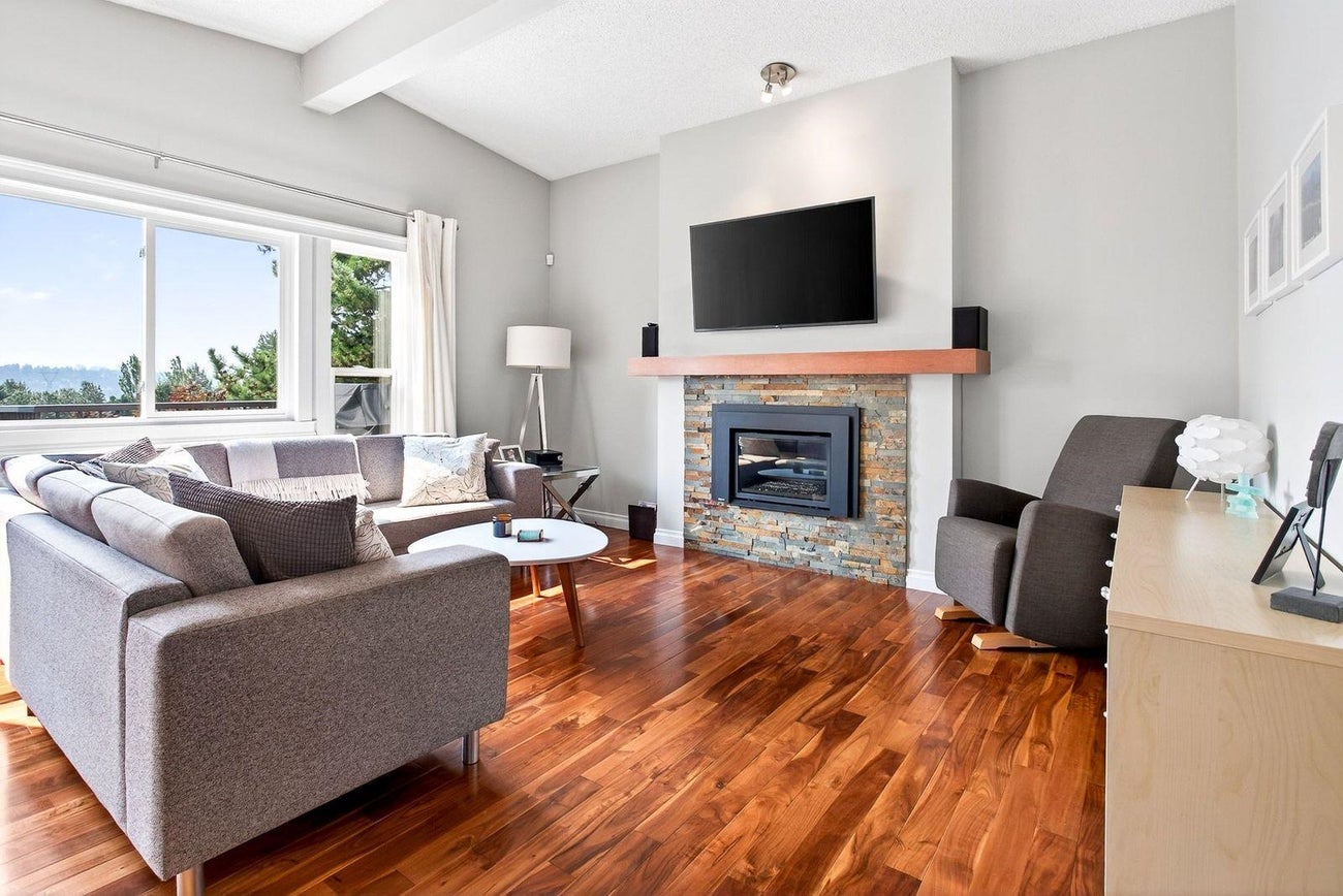 320 Dartmoor Drive - Coquitlam East Single Family Residence for Sale, 4 Bedrooms (R3058395)# - 5