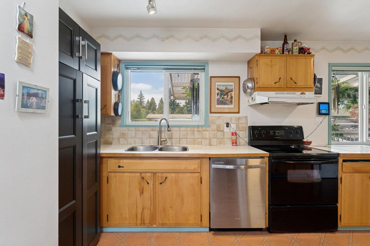 558 Draycott Street - Central Coquitlam Single Family Residence for Sale, 4 Bedrooms (R3059112)# - 14