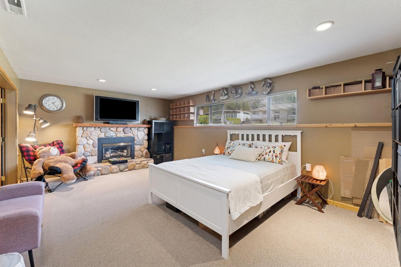 558 Draycott Street - Central Coquitlam Single Family Residence for Sale, 4 Bedrooms (R3059112)# - 25