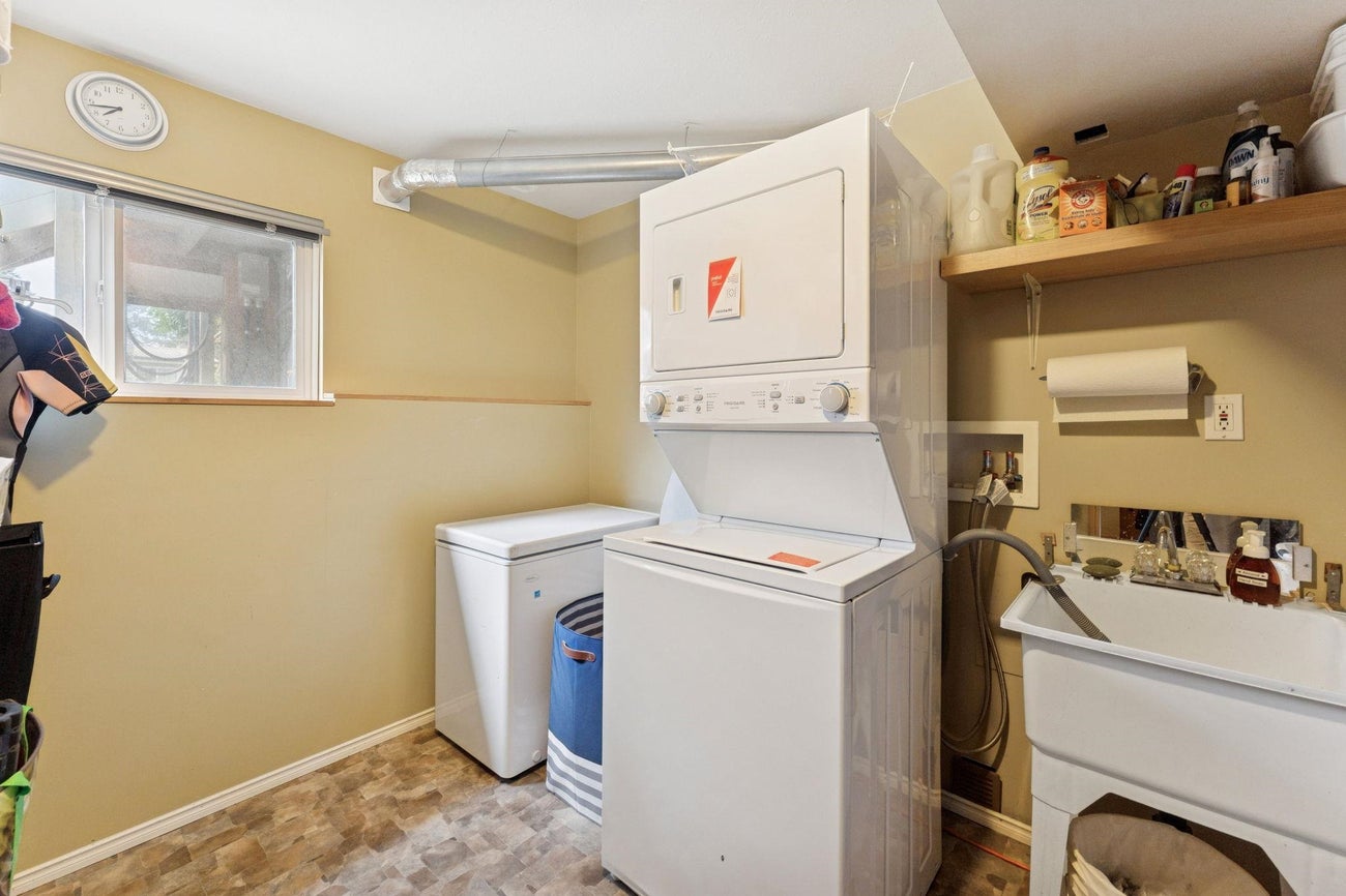 558 Draycott Street - Central Coquitlam Single Family Residence for Sale, 4 Bedrooms (R3059112)# - 28