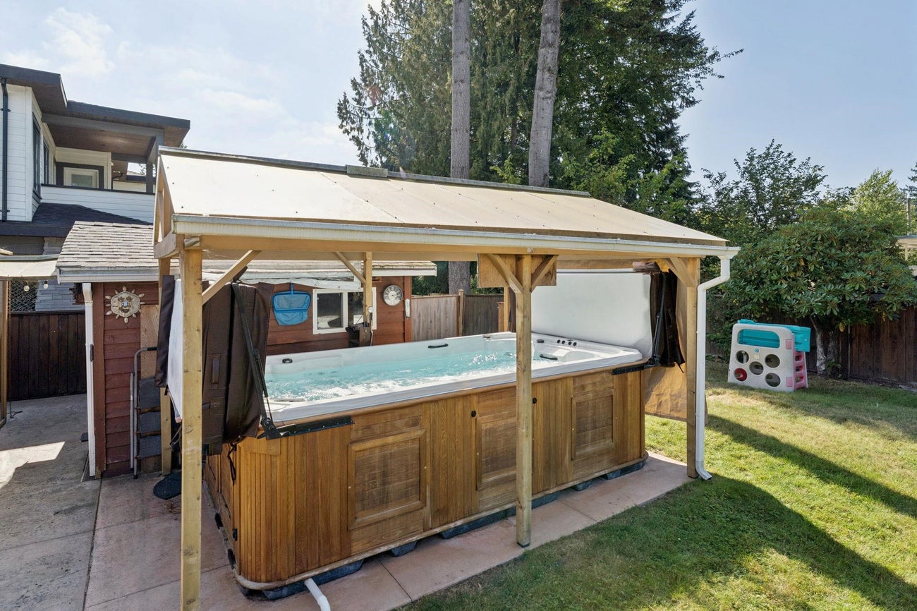 558 Draycott Street - Central Coquitlam Single Family Residence for Sale, 4 Bedrooms (R3059112)# - 35