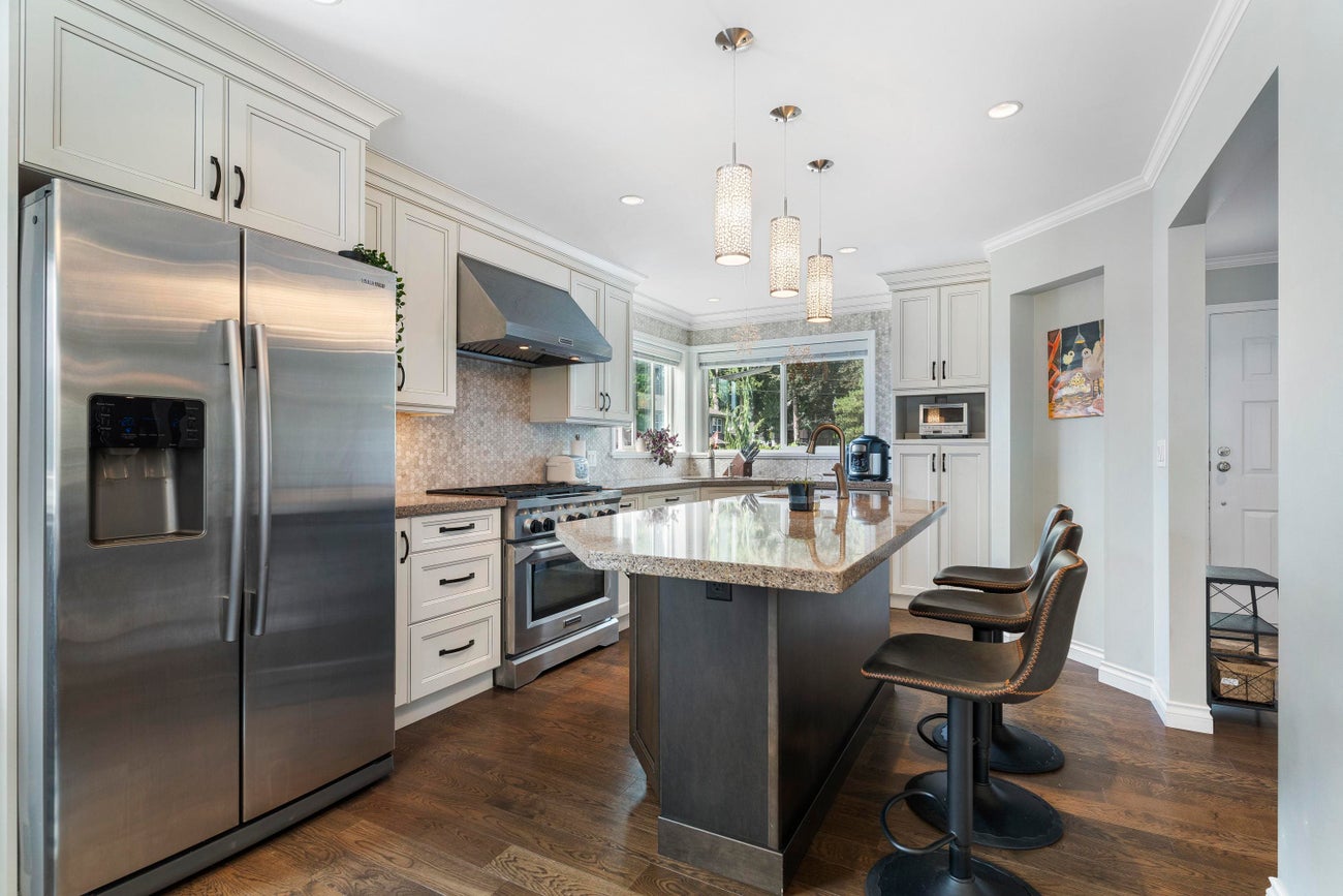 532 Perth Avenue - Coquitlam West Single Family Residence for Sale, 5 Bedrooms (R3059198)# - 13