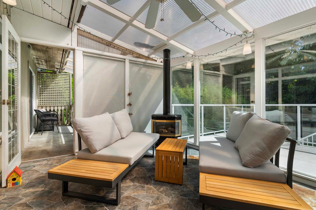 532 Perth Avenue - Coquitlam West Single Family Residence for Sale, 5 Bedrooms (R3059198)# - 18