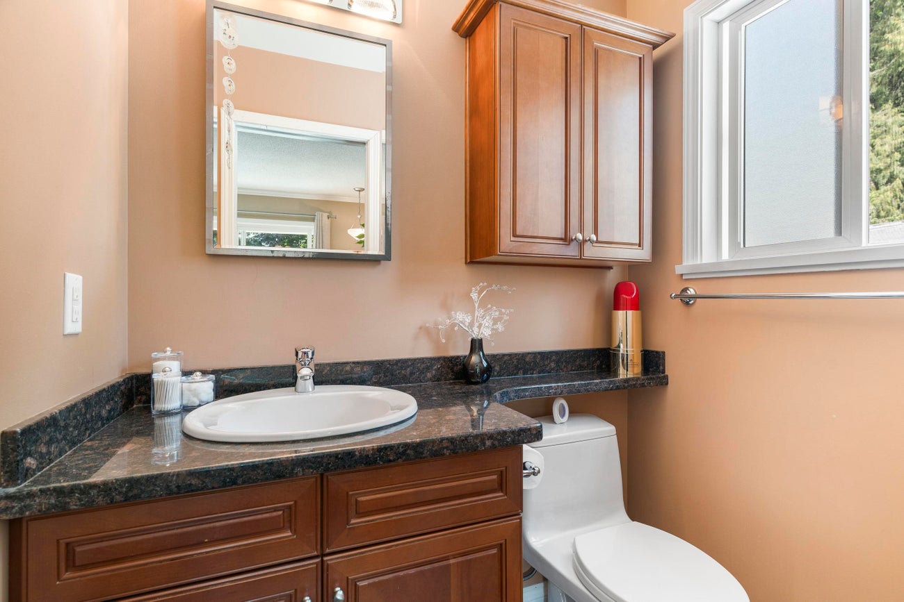 532 Perth Avenue - Coquitlam West Single Family Residence for Sale, 5 Bedrooms (R3059198)# - 22