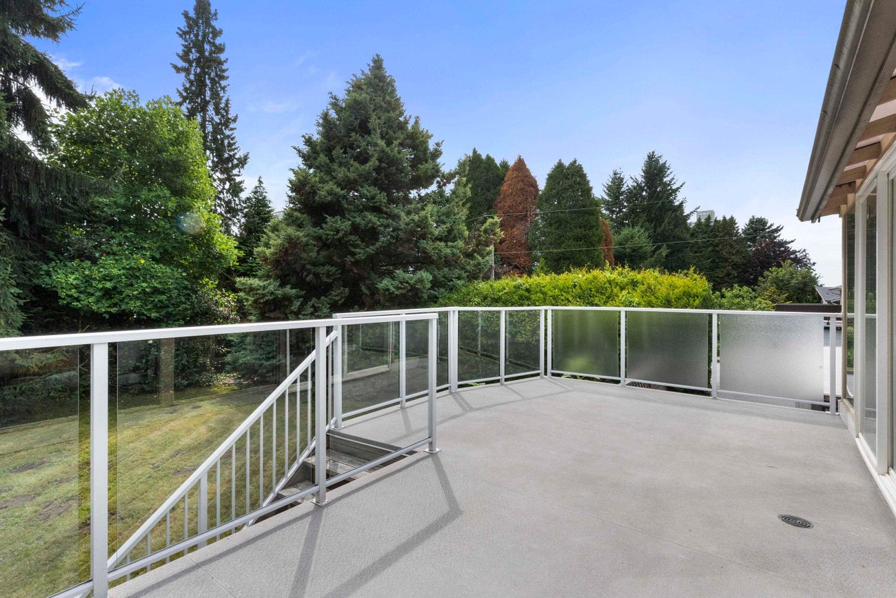 532 Perth Avenue - Coquitlam West Single Family Residence for Sale, 5 Bedrooms (R3059198)# - 35