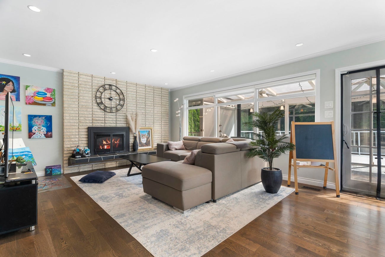 532 Perth Avenue - Coquitlam West Single Family Residence for Sale, 5 Bedrooms (R3059198)# - 5