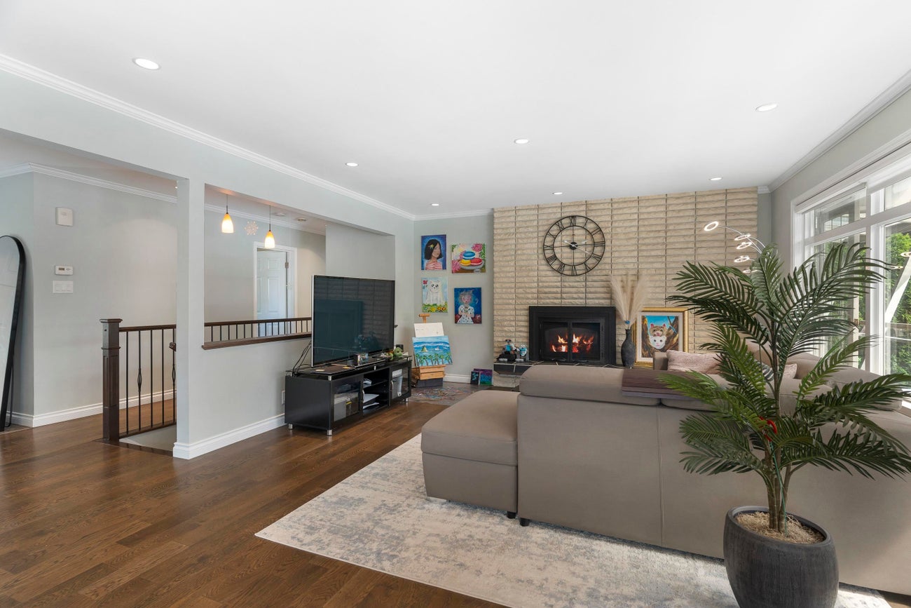 532 Perth Avenue - Coquitlam West Single Family Residence for Sale, 5 Bedrooms (R3059198)# - 6