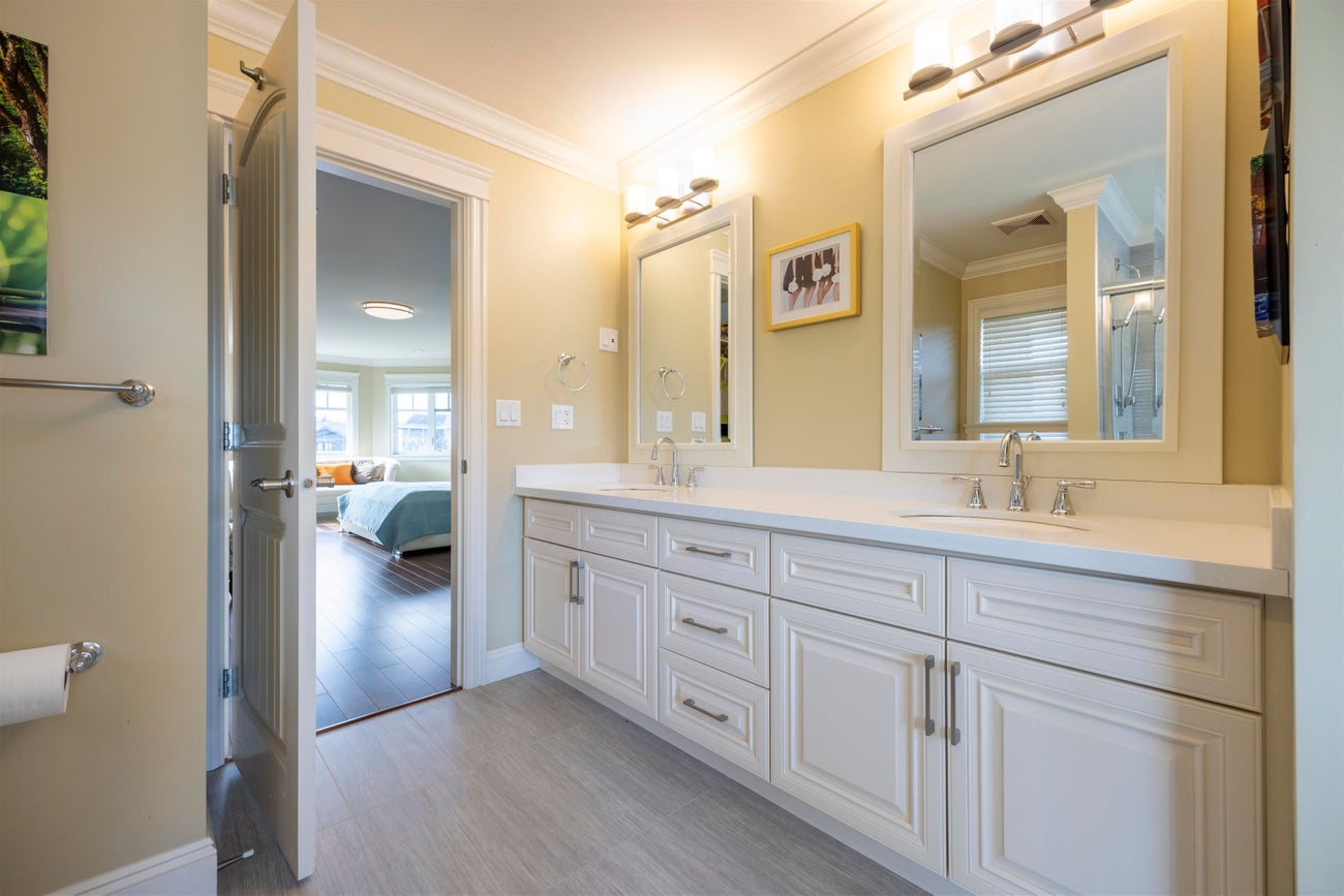 1059 Cornell Avenue - Central Coquitlam Single Family Residence for Sale, 6 Bedrooms (R3059391)# - 21