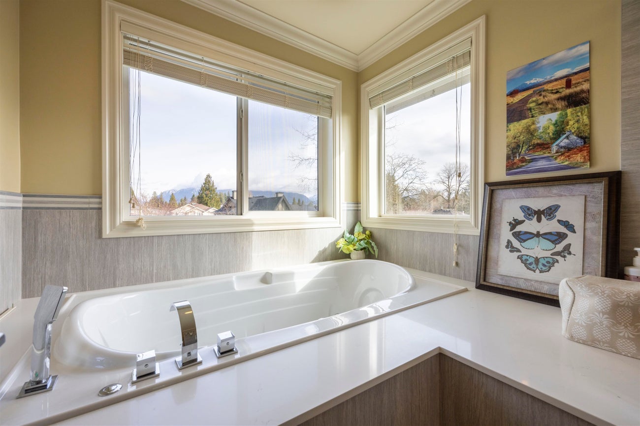 1059 Cornell Avenue - Central Coquitlam Single Family Residence for Sale, 6 Bedrooms (R3059391)# - 22