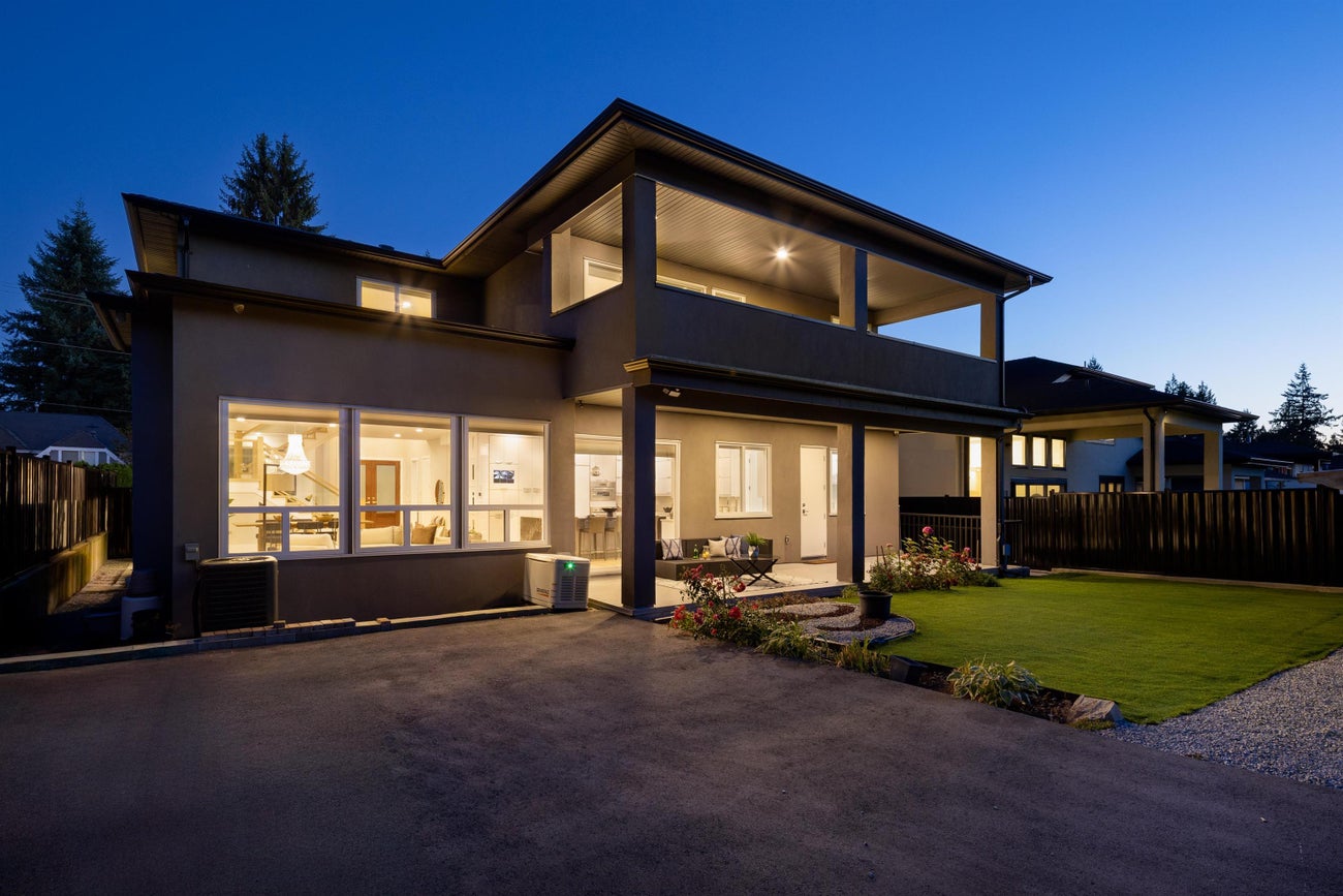 1211 Foster Avenue - Central Coquitlam Single Family Residence for Sale, 8 Bedrooms (R3059653)# - 38