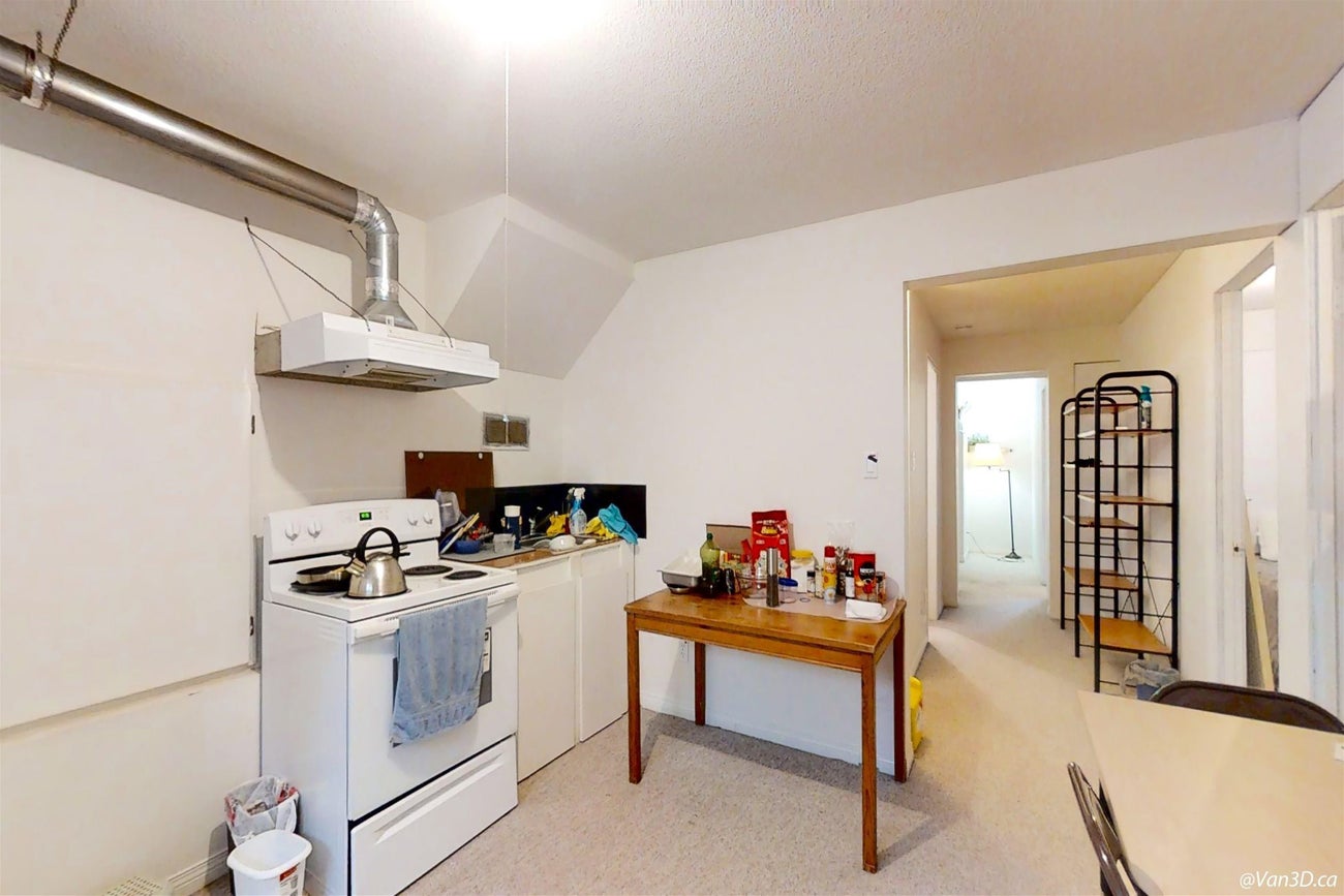 801 Fowler Court - Coquitlam West Single Family Residence for Sale, 9 Bedrooms (R3060219)# - 7