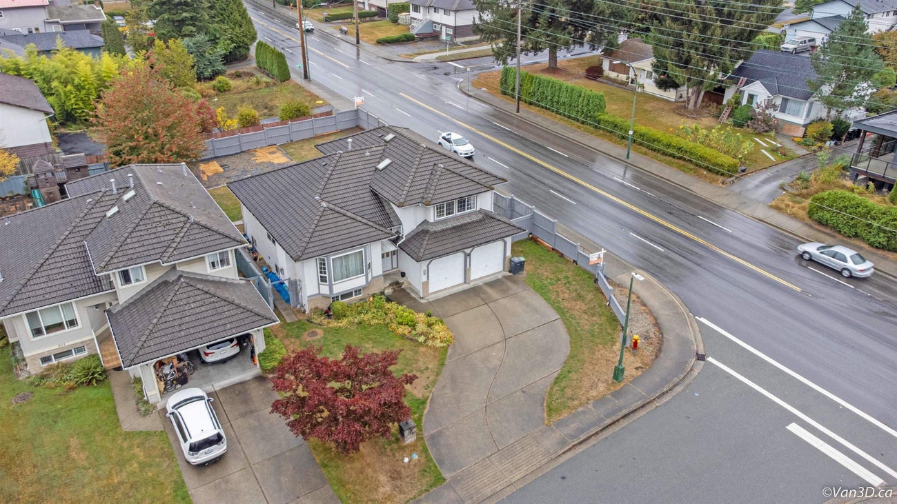 801 Fowler Court - Coquitlam West Single Family Residence for Sale, 9 Bedrooms (R3060219)# - 9