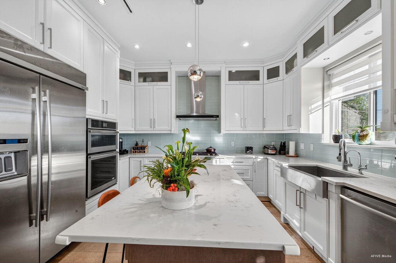 4564 Venables Street - Brentwood Park Single Family Residence for Sale, 6 Bedrooms (R3060414)# - 3