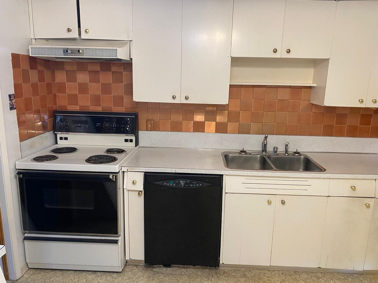 2130 Craigen Avenue - Central Coquitlam Single Family Residence for Sale, 2 Bedrooms (R3060509)# - 8