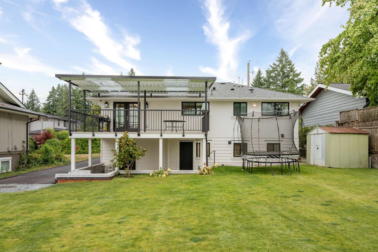 2250 Gale Avenue - Central Coquitlam Single Family Residence for Sale, 5 Bedrooms (R3060929)# - 33