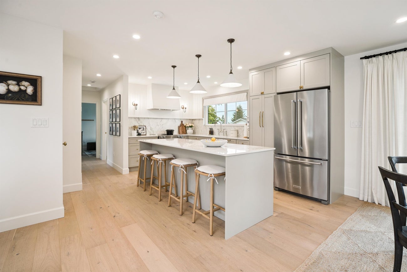 2250 Gale Avenue - Central Coquitlam Single Family Residence for Sale, 5 Bedrooms (R3060929)# - 7