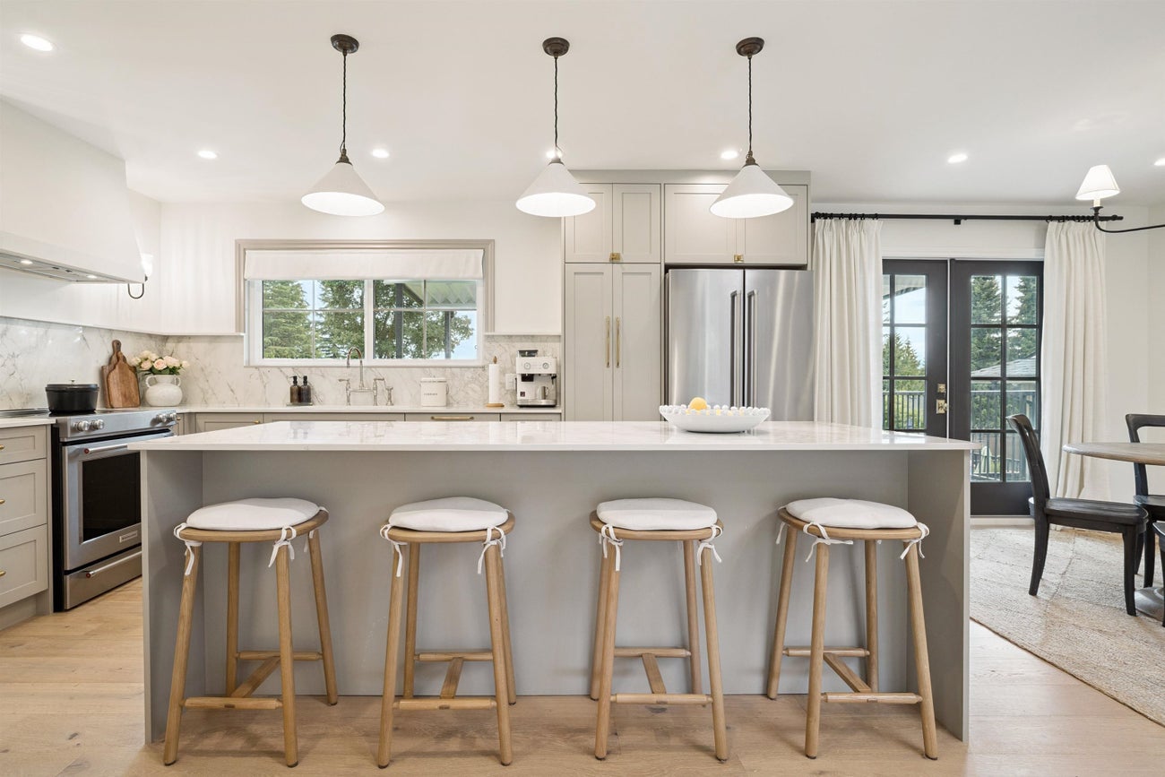 2250 Gale Avenue - Central Coquitlam Single Family Residence for Sale, 5 Bedrooms (R3060929)# - 9