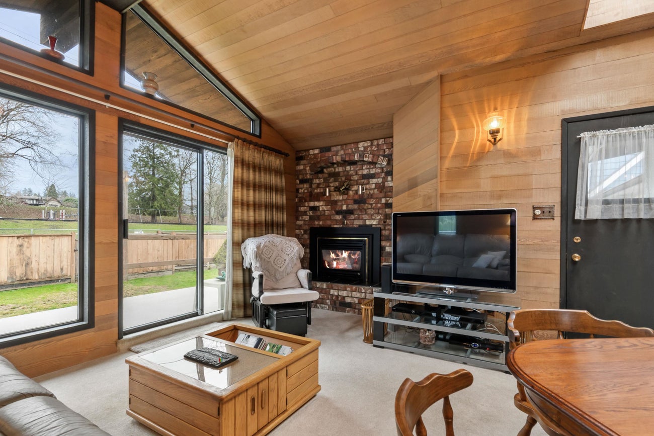 6825 Hycrest Drive - Montecito Single Family Residence for Sale, 5 Bedrooms (R3061015)# - 11 6825 Hycrest Drive - Montecito Single Family Residence for Sale, 5 Bedrooms (R3061015)# - 11