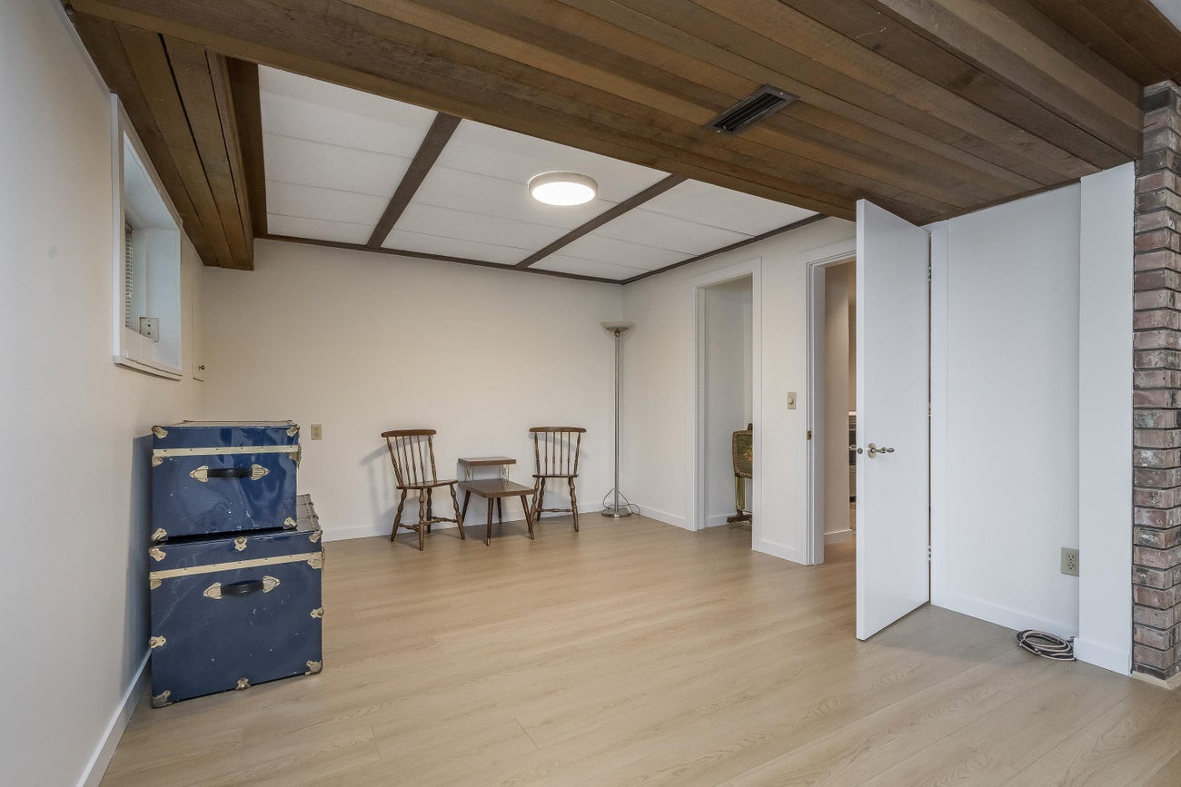 6825 Hycrest Drive - Montecito Single Family Residence for Sale, 5 Bedrooms (R3061015)# - 17