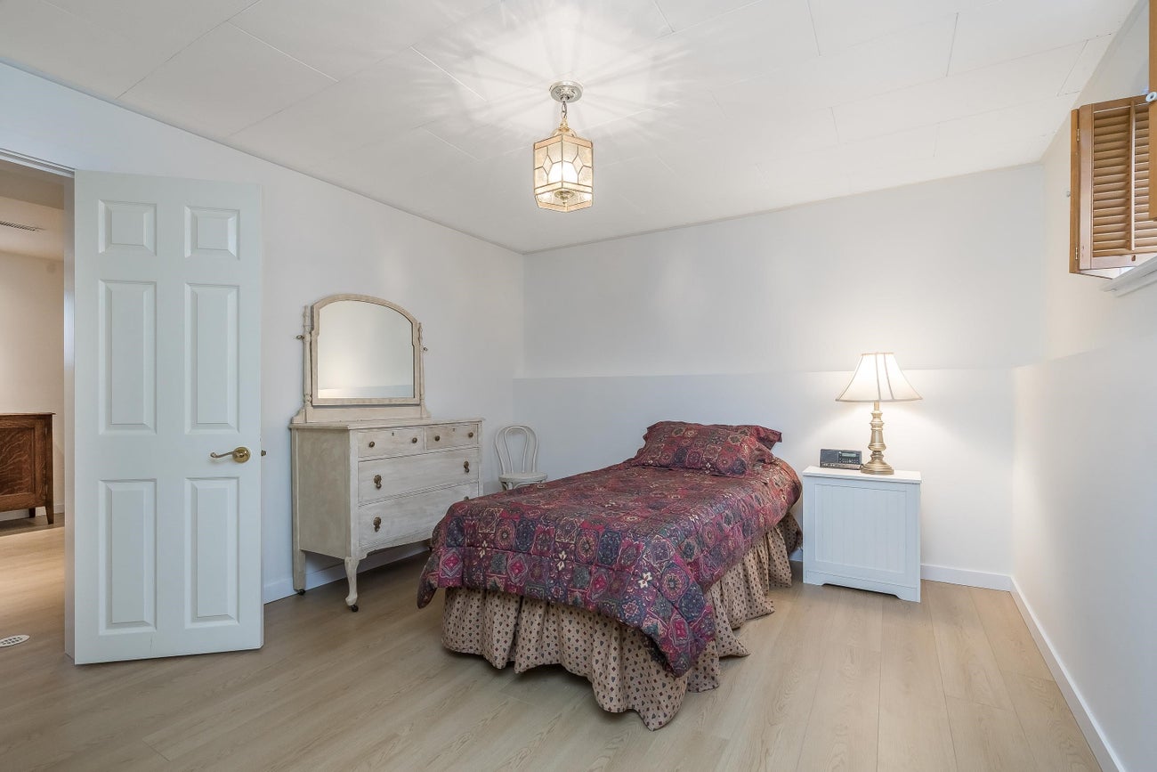 6825 Hycrest Drive - Montecito Single Family Residence for Sale, 5 Bedrooms (R3061015)# - 19