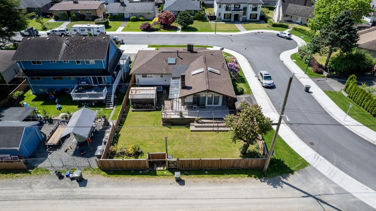 6825 Hycrest Drive - Montecito Single Family Residence for Sale, 5 Bedrooms (R3061015)# - 24