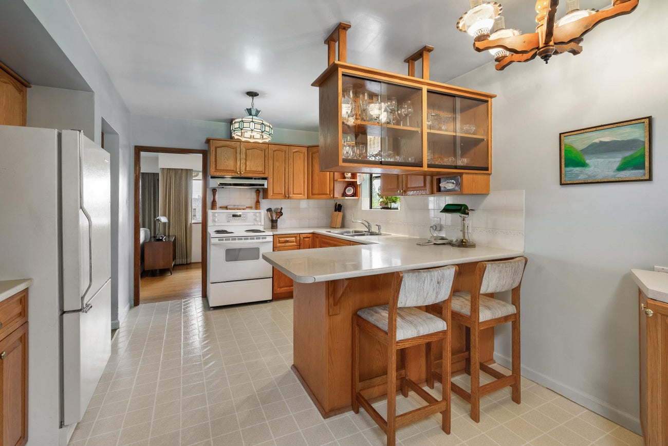 6825 Hycrest Drive - Montecito Single Family Residence for Sale, 5 Bedrooms (R3061015)# - 7