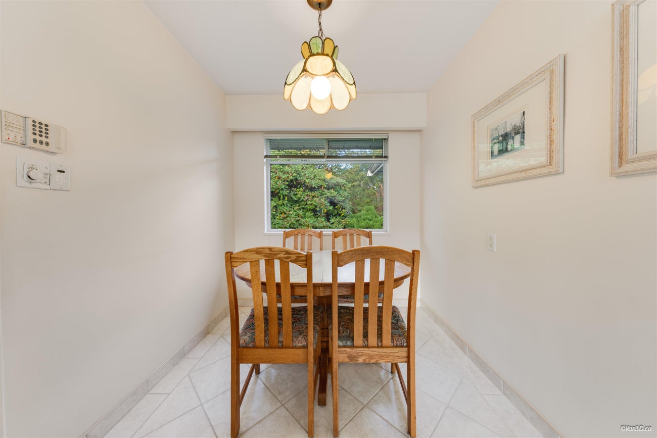 854 Kinsac Street - Coquitlam West Single Family Residence for Sale, 3 Bedrooms (R3061059)# - 13