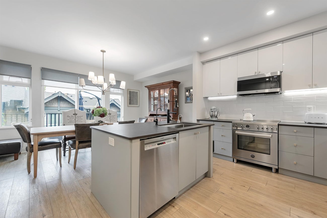 150 - 1460 Southview Street - Burke Mountain Townhouse for Sale, 3 Bedrooms (R3061199)# - 4