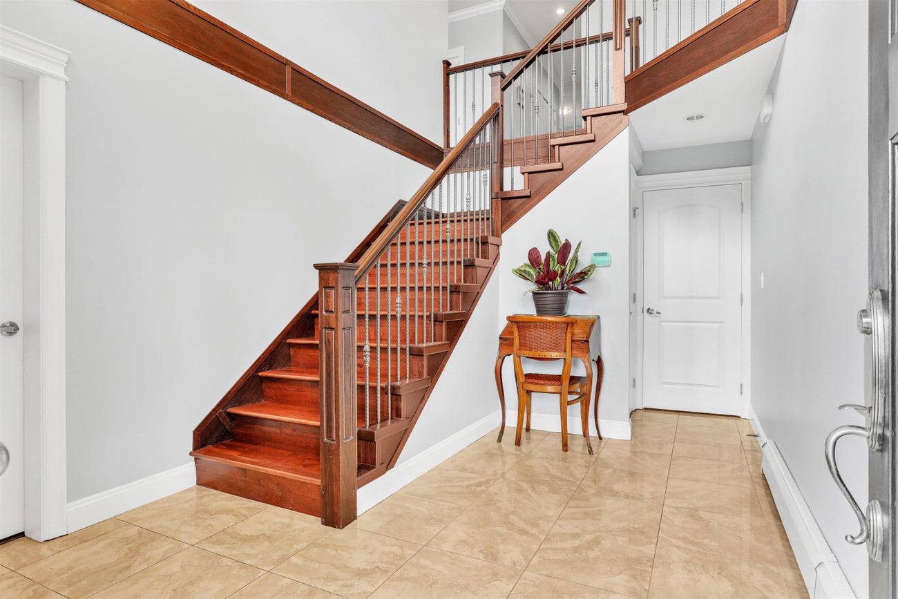 943 Harris Avenue - Maillardville Single Family Residence for Sale, 8 Bedrooms (R3061249)# - 20