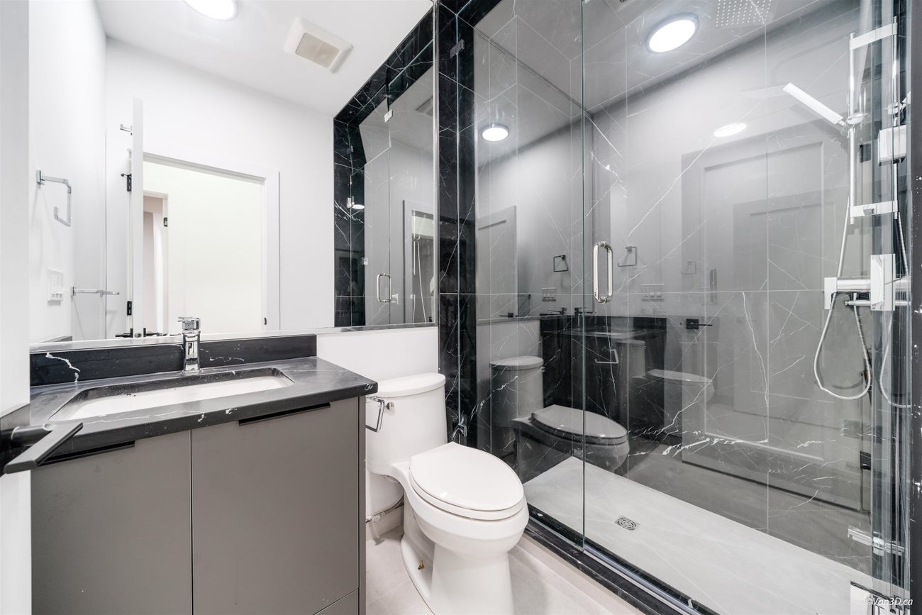 817 Cornell Avenue - Coquitlam West Single Family Residence for Sale, 8 Bedrooms (R3061284)# - 22