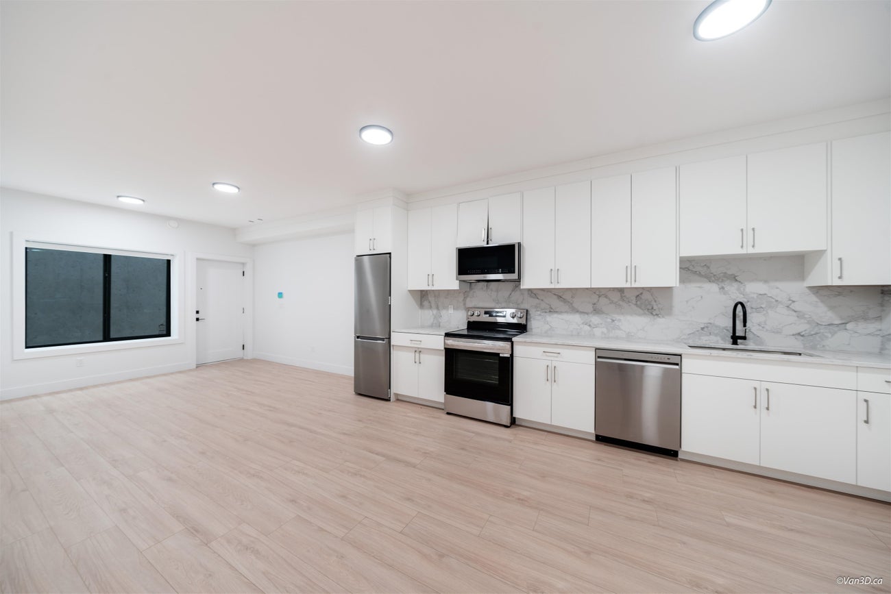 817 Cornell Avenue - Coquitlam West Single Family Residence for Sale, 8 Bedrooms (R3061284)# - 24