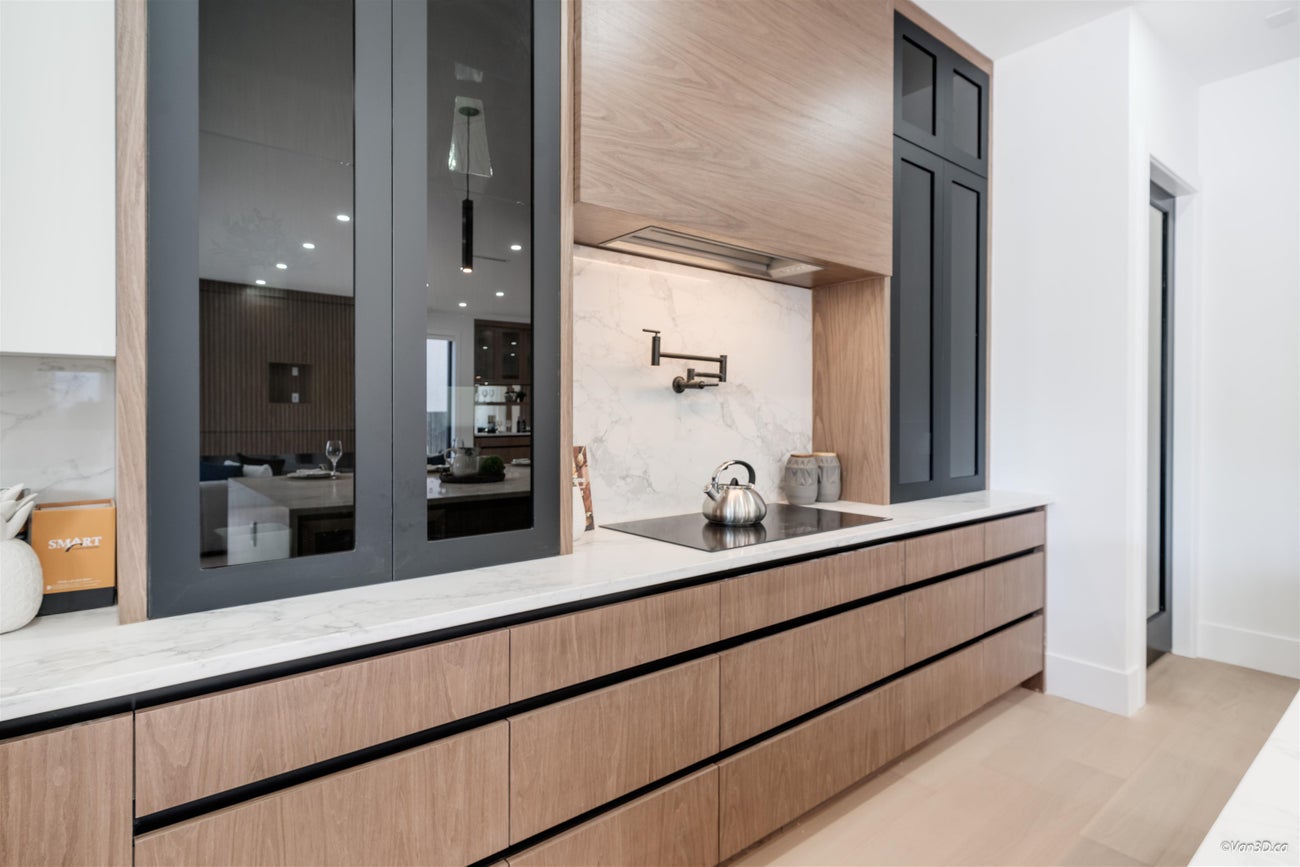 817 Cornell Avenue - Coquitlam West Single Family Residence for Sale, 8 Bedrooms (R3061284)# - 7