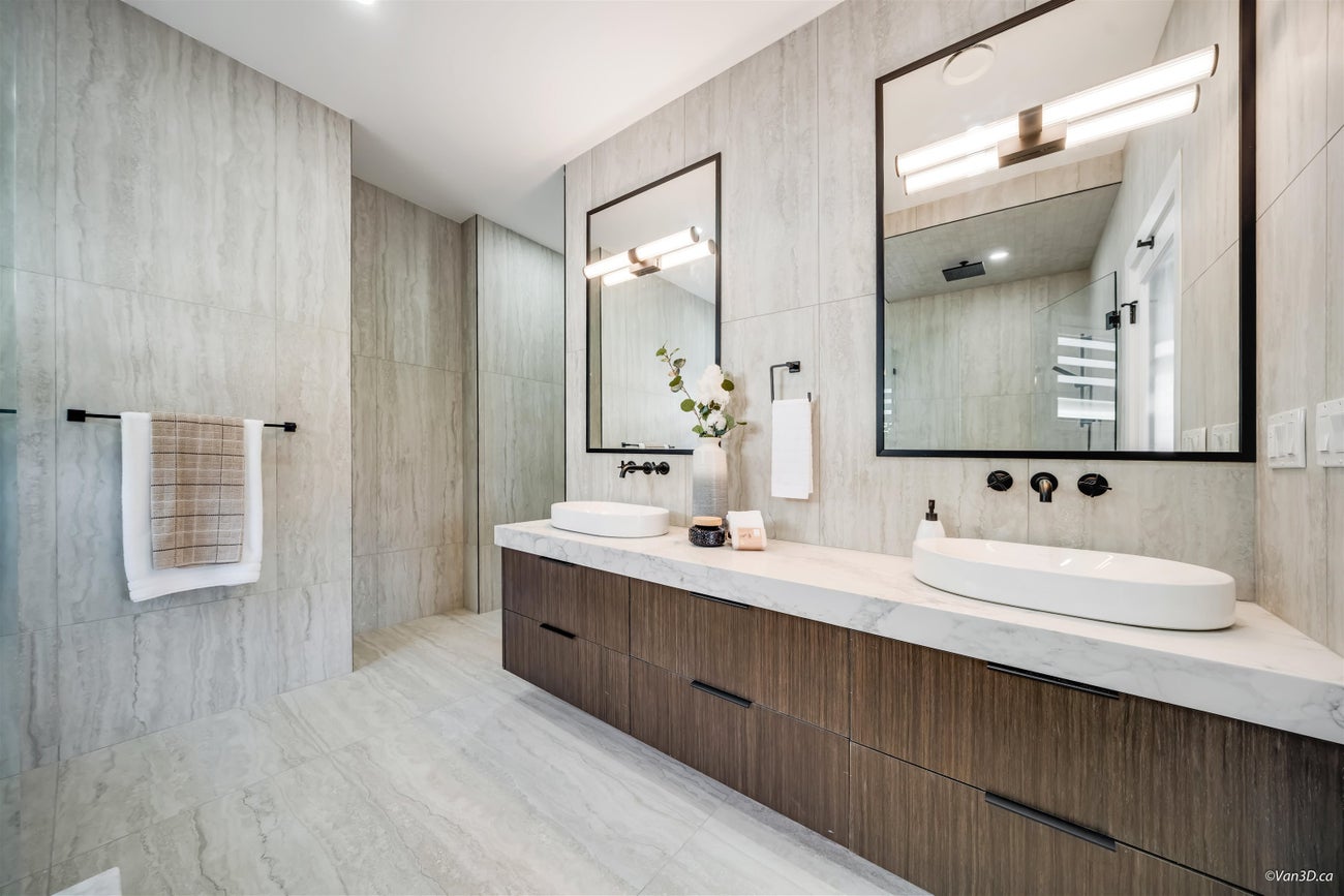 819 Cornell Avenue - Coquitlam West Single Family Residence for Sale, 8 Bedrooms (R3061286)# - 12