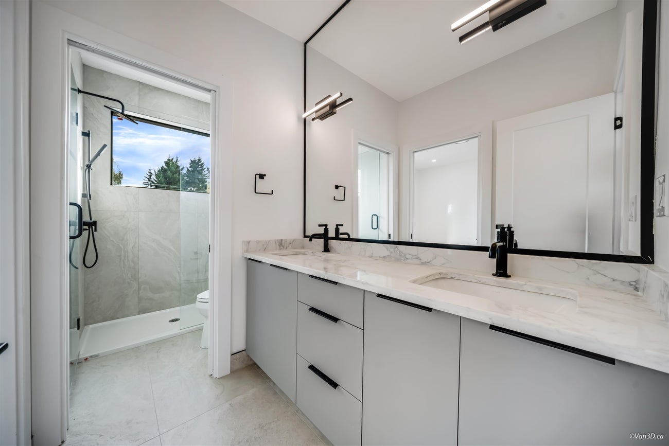 819 Cornell Avenue - Coquitlam West Single Family Residence for Sale, 8 Bedrooms (R3061286)# - 27