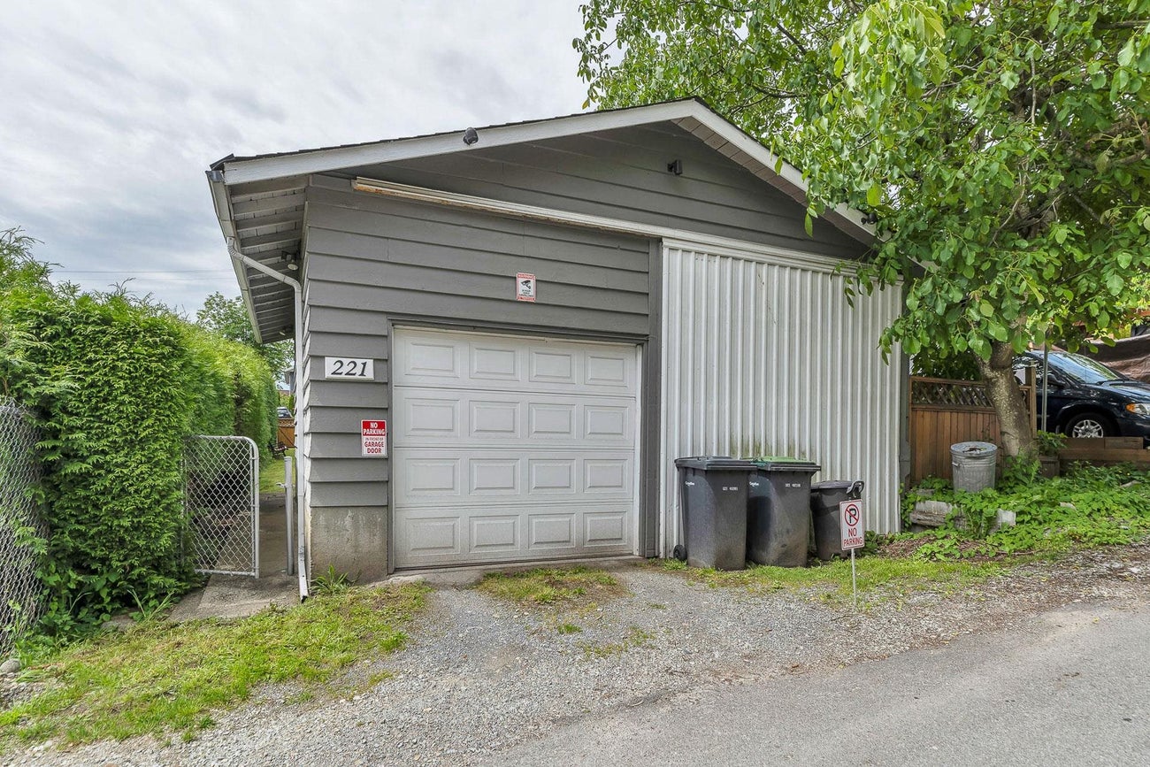 221 Lebleu Street - Maillardville Single Family Residence for Sale, 3 Bedrooms (R3061312)# - 31