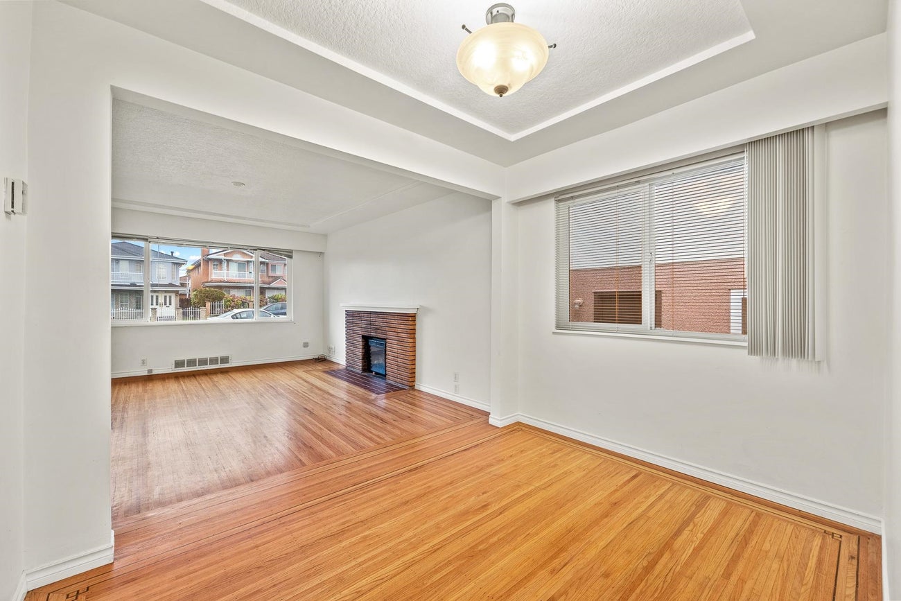 4644 Union Street - Brentwood Park Single Family Residence for Sale, 4 Bedrooms (R3061815)# - 13 4644 Union Street - Brentwood Park Single Family Residence for Sale, 4 Bedrooms (R3061815)# - 13