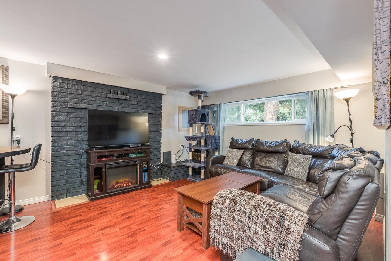 2075 Austin Avenue - Central Coquitlam Single Family Residence for Sale, 5 Bedrooms (R3062101)# - 17