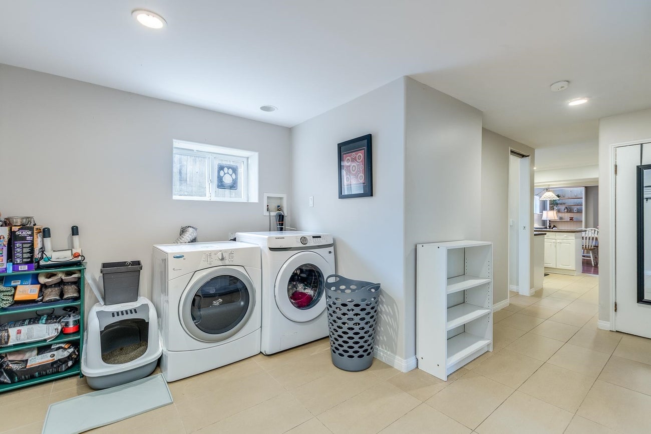 2075 Austin Avenue - Central Coquitlam Single Family Residence for Sale, 5 Bedrooms (R3062101)# - 28