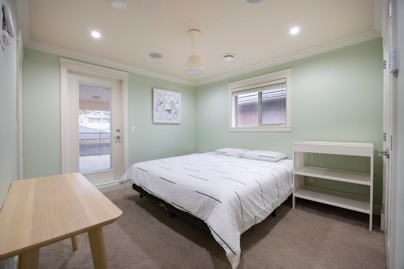 913 Quadling Avenue - Maillardville Single Family Residence for Sale, 9 Bedrooms (R3062148)# - 14